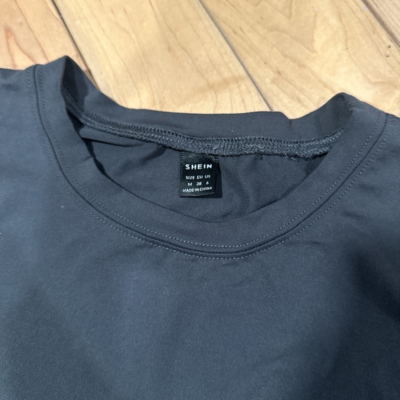 Shein - Picture 3 of 3